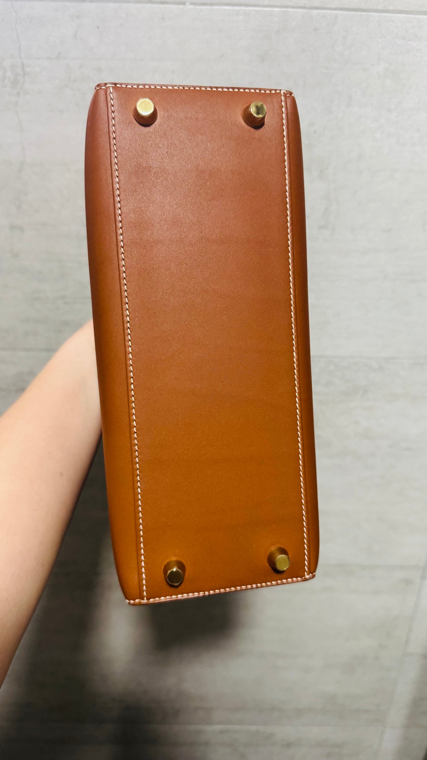 HERMES KELLY 25 | FAUVE SMOOTH BARENIA GHW