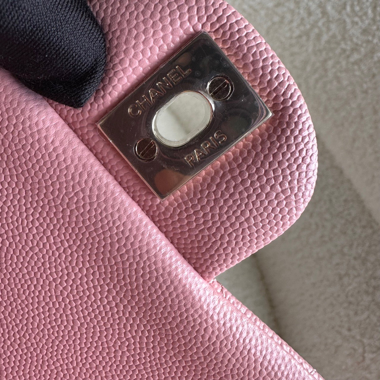 CHANEL MEDIUM FLAP | 22C PINK LGHW CAVIAR