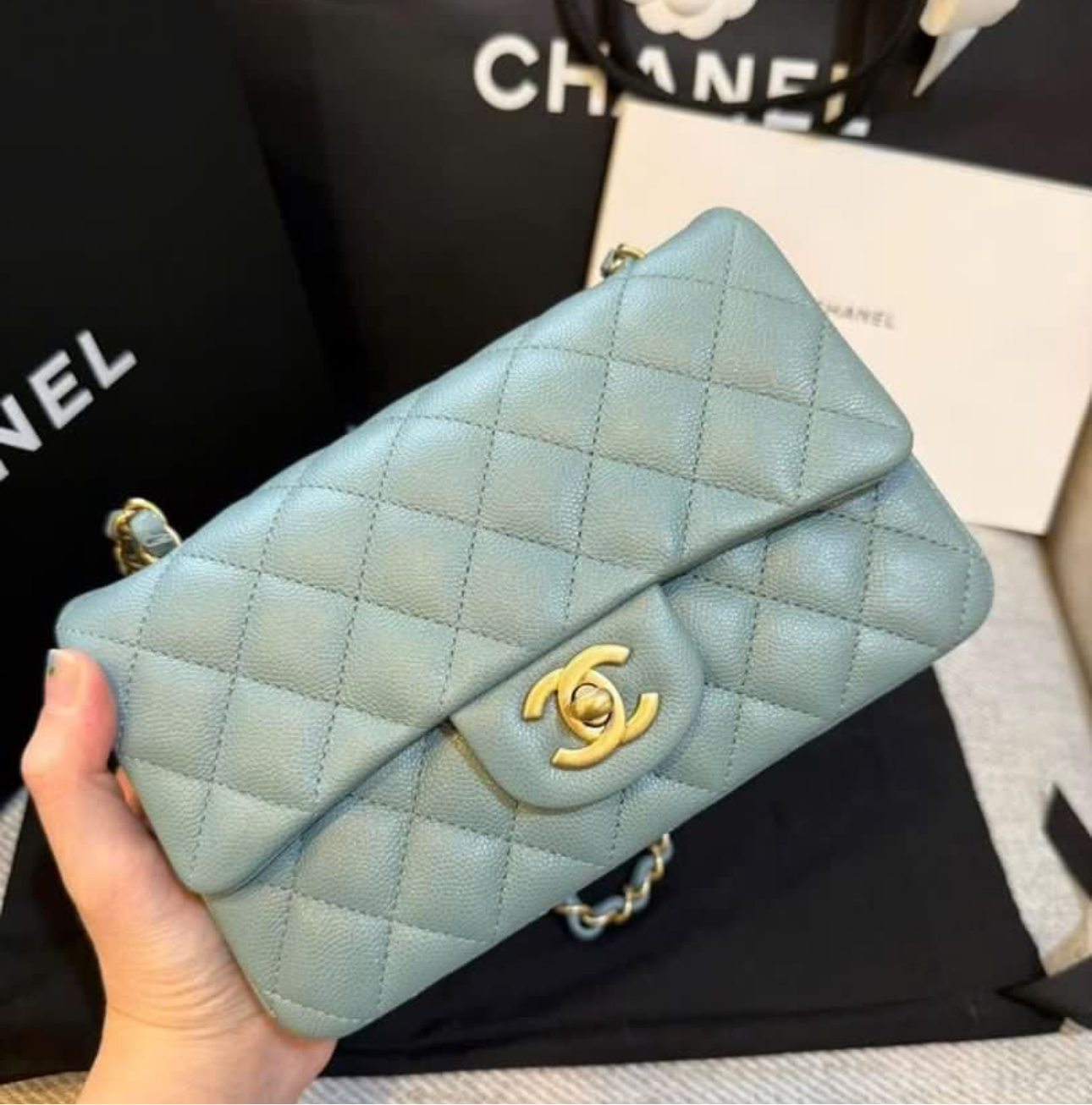 CHANEL CLASSIC BAG / MINI RECTANGLE BLACK CAVIAR SHW