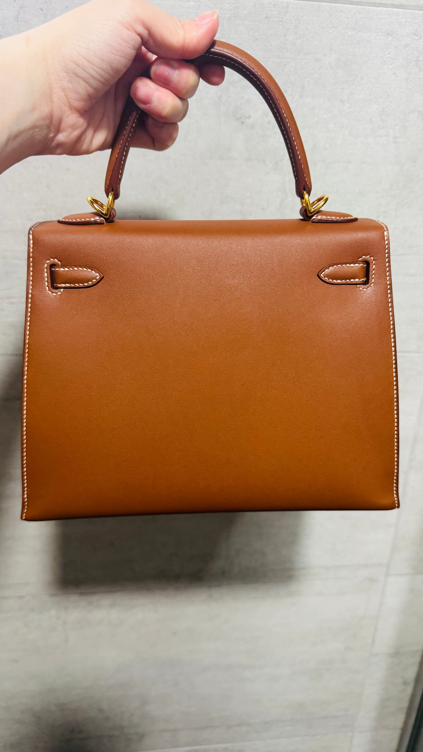 HERMES KELLY 25 | FAUVE SMOOTH BARENIA GHW