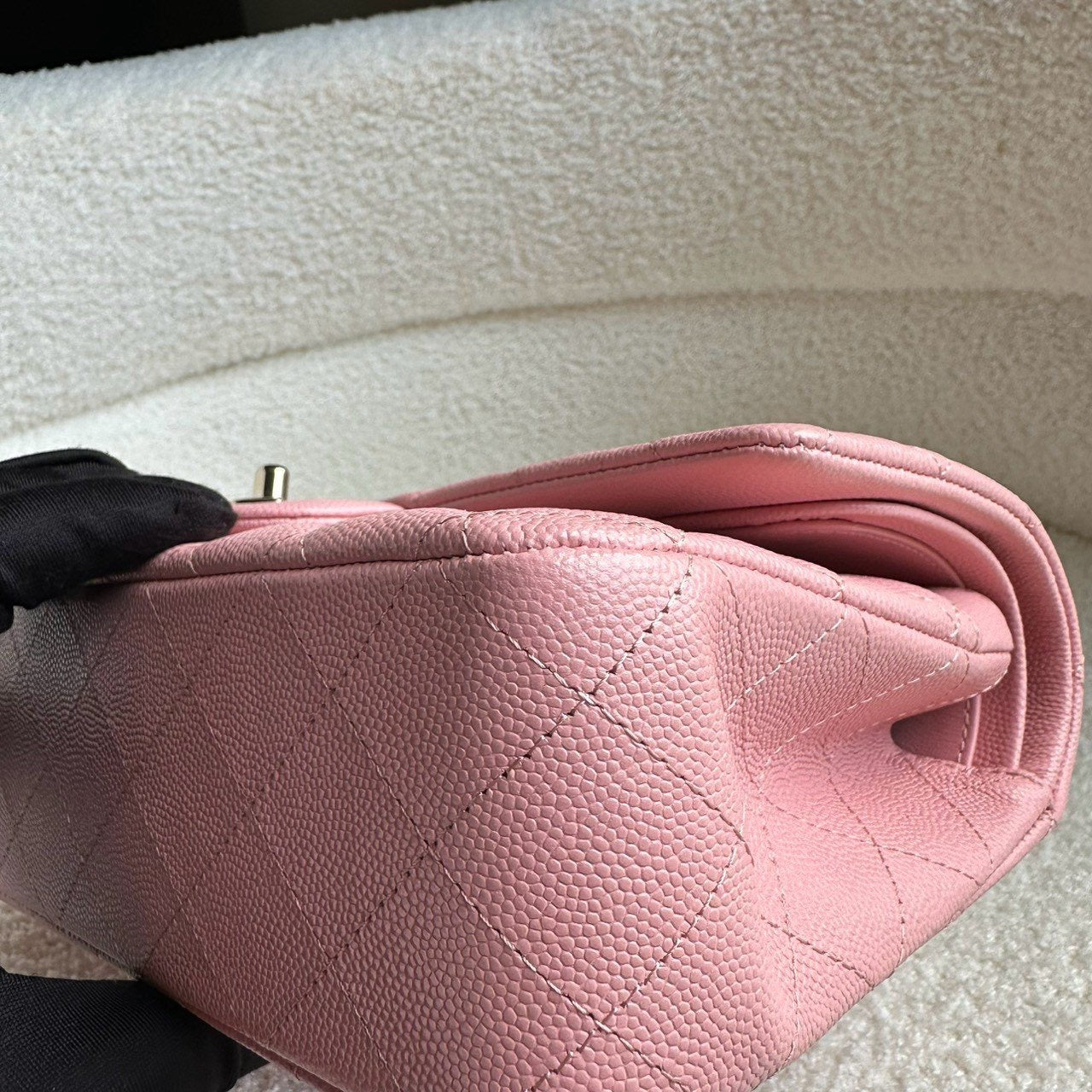 CHANEL MEDIUM FLAP | 22C PINK LGHW CAVIAR