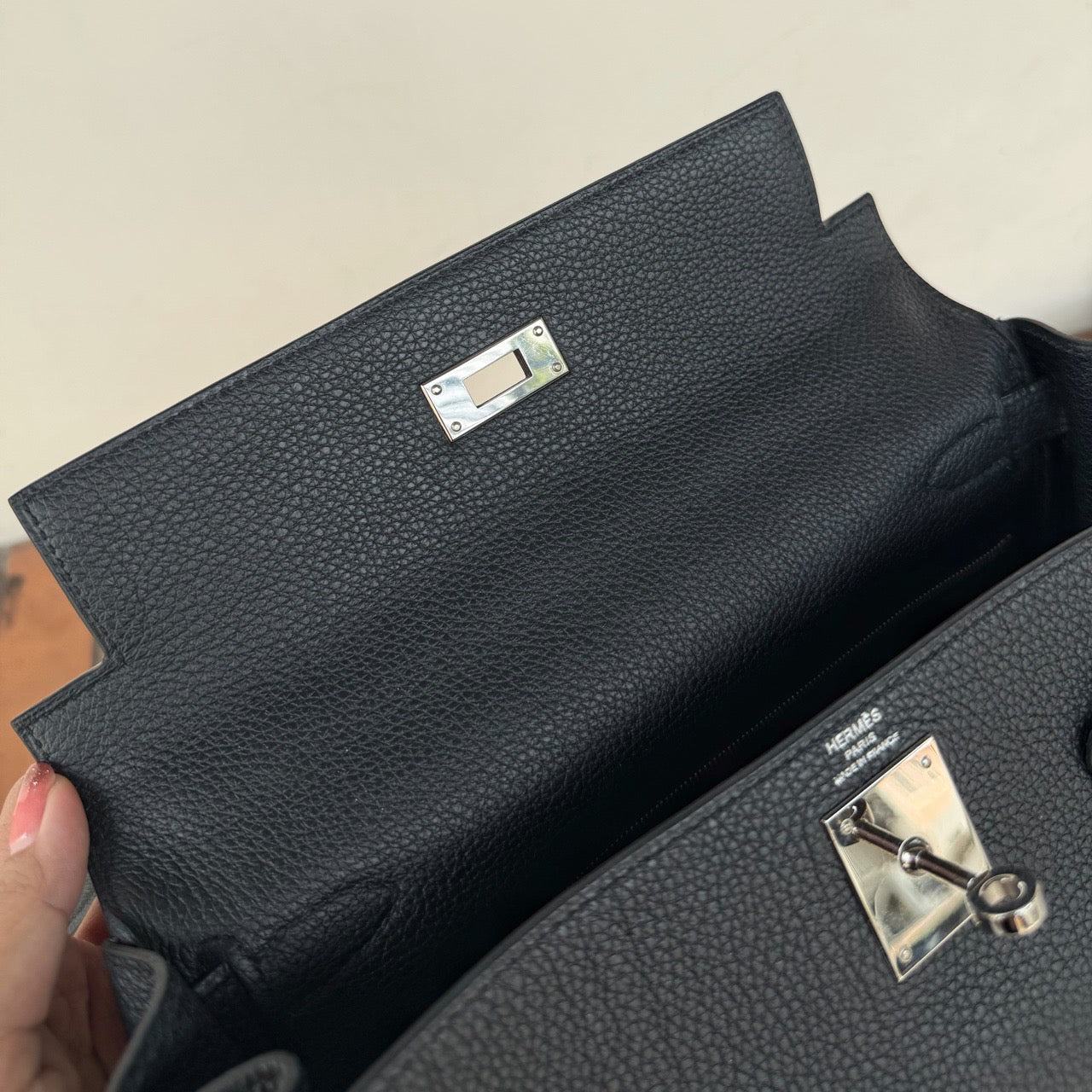 HERMES KELLY 28 | BLACK PHW TOGO