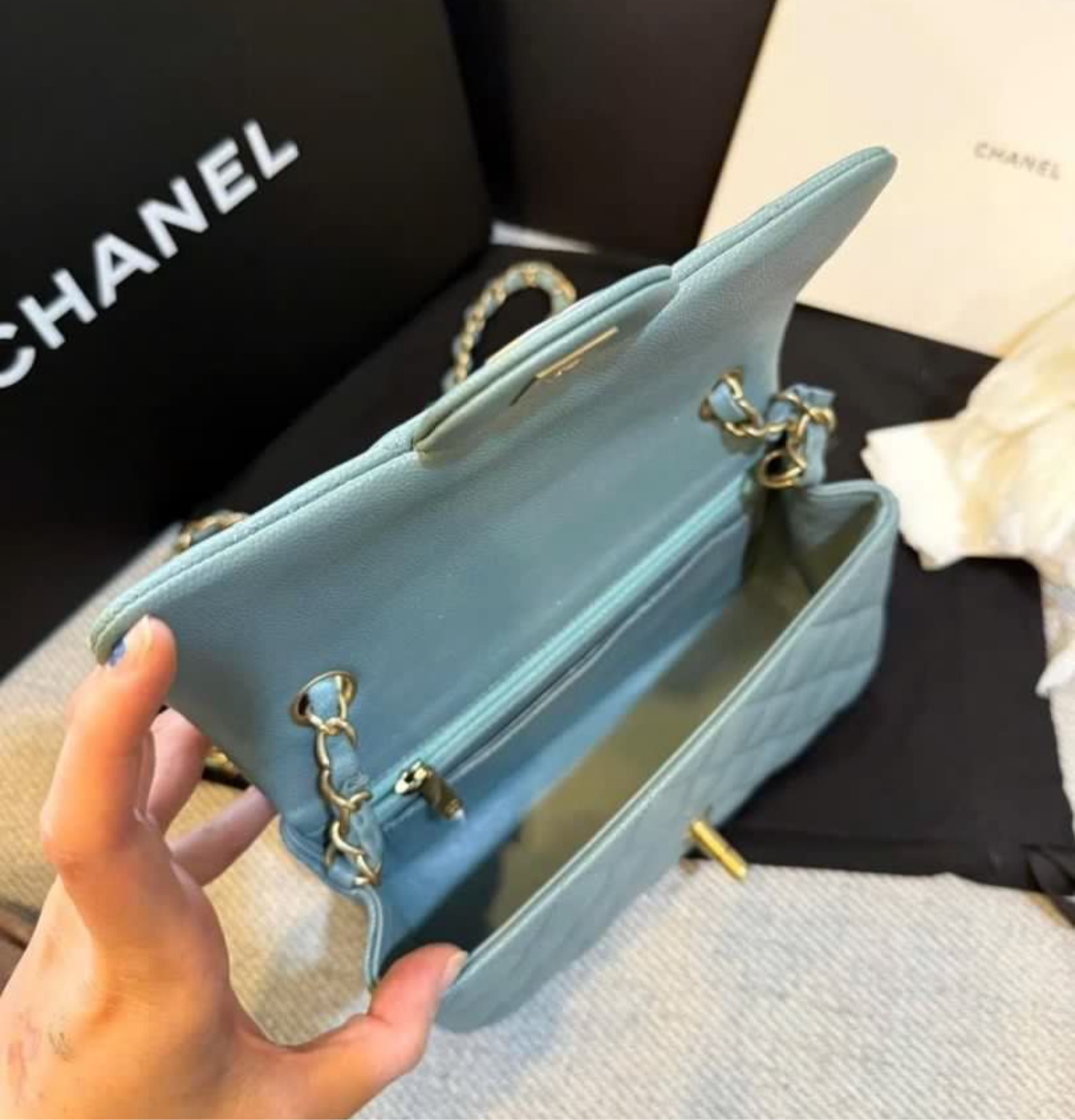 CHANEL CLASSIC BAG / MINI RECTANGLE BLACK CAVIAR SHW