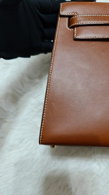 HERMES KELLY 28 | SMOOTH BARENIA GHW