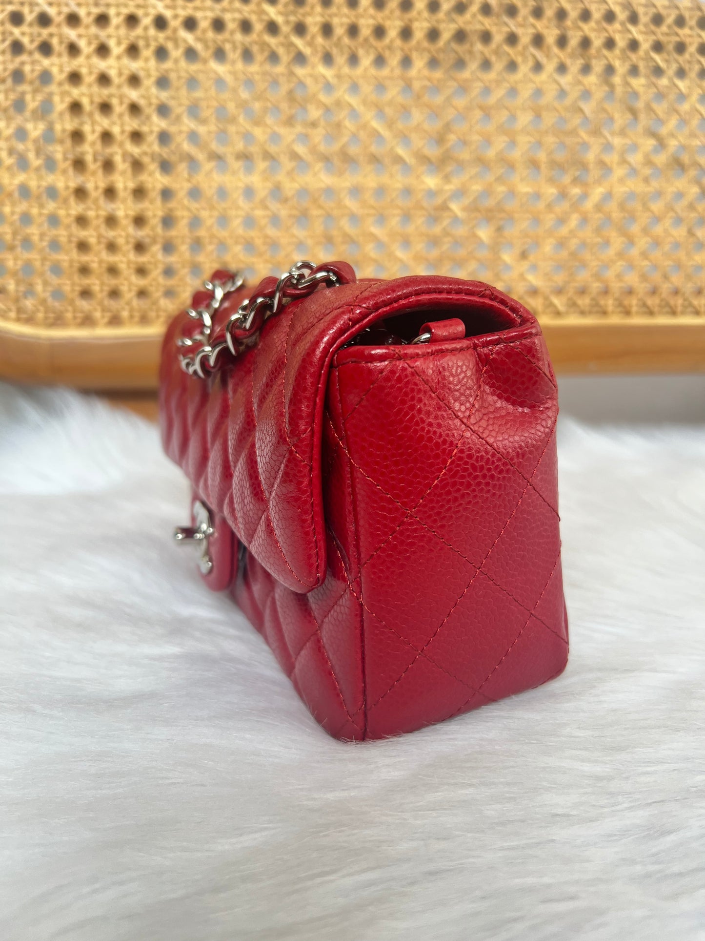 CHANEL CLASSIC BAG / MINI RECTANGLE LIPSTICK RED CAVIAR SHW