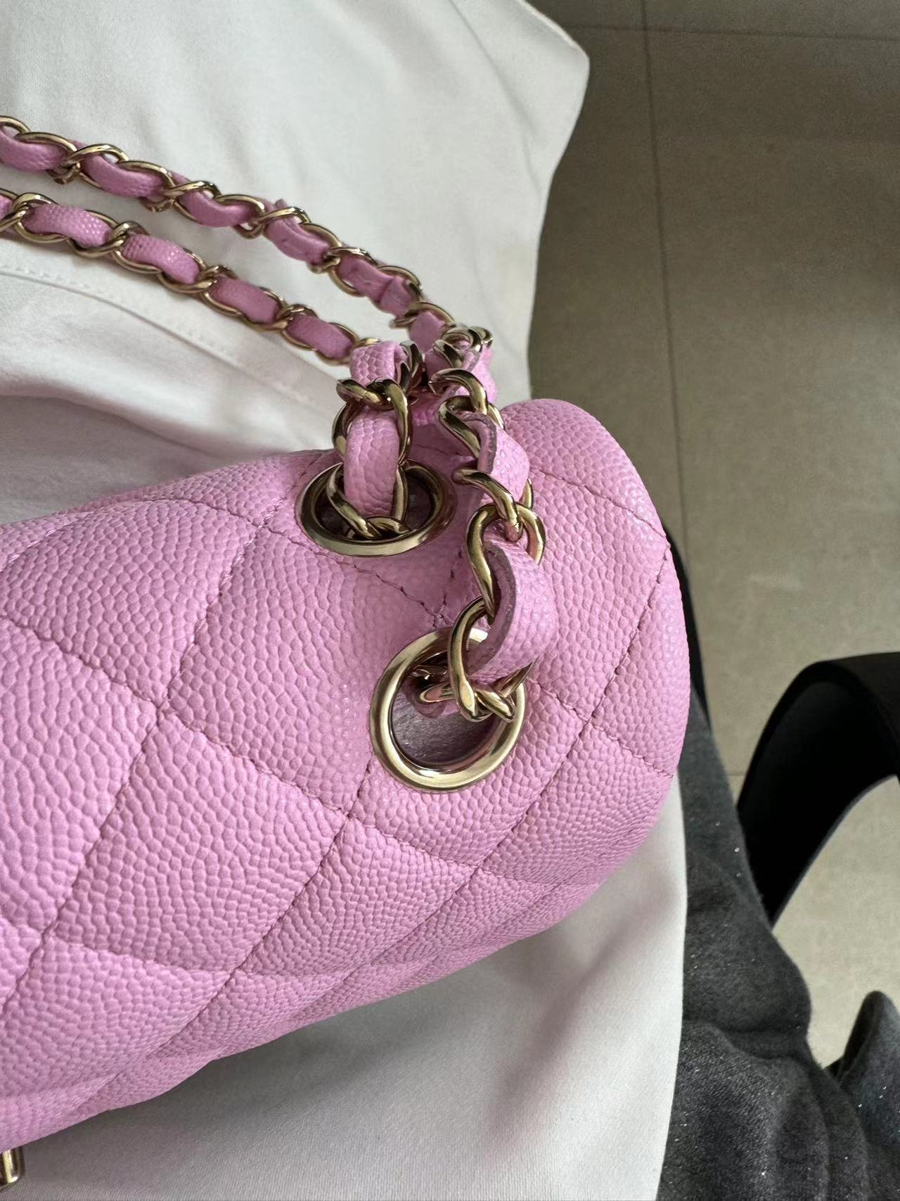 CHANEL CLASSIC BAG / SMALL PINK CAVIAR LGHW