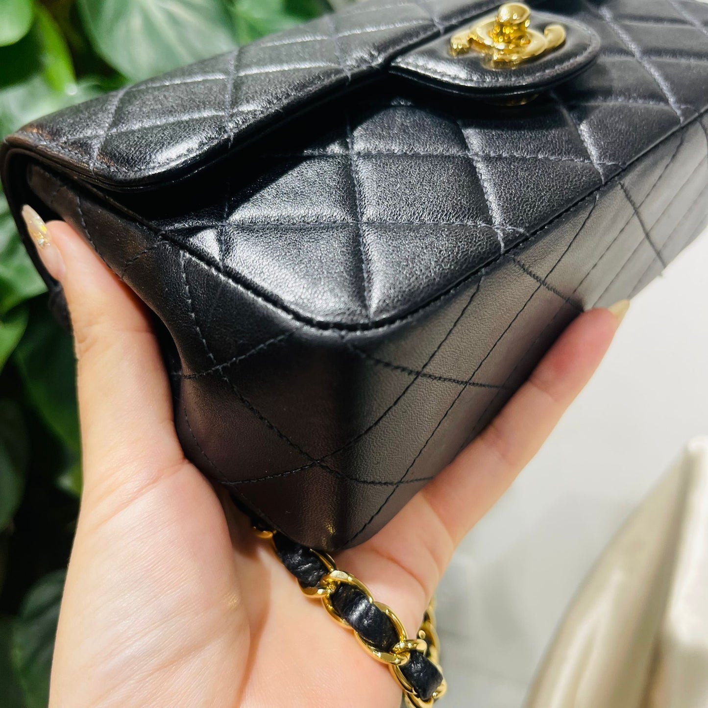 CHANEL CLASSIC BAG / MINI RECTANGLE BLACK LAMBSKIN 24K GHW