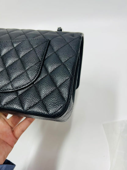 CHANEL CLASSIC FLAP BAG / MEDIUM BLACK CAVIAR SHW