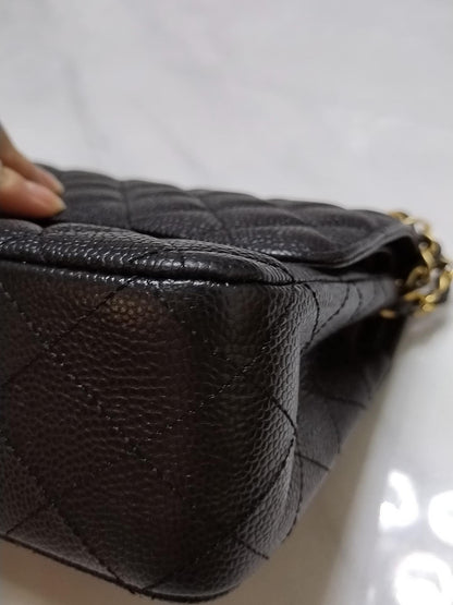 CHANEL CLASSIC FLAP | MEDIUM CAVIAR BLACK 24K GHW