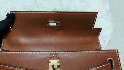 HERMES KELLY 28 | SMOOTH BARENIA GHW