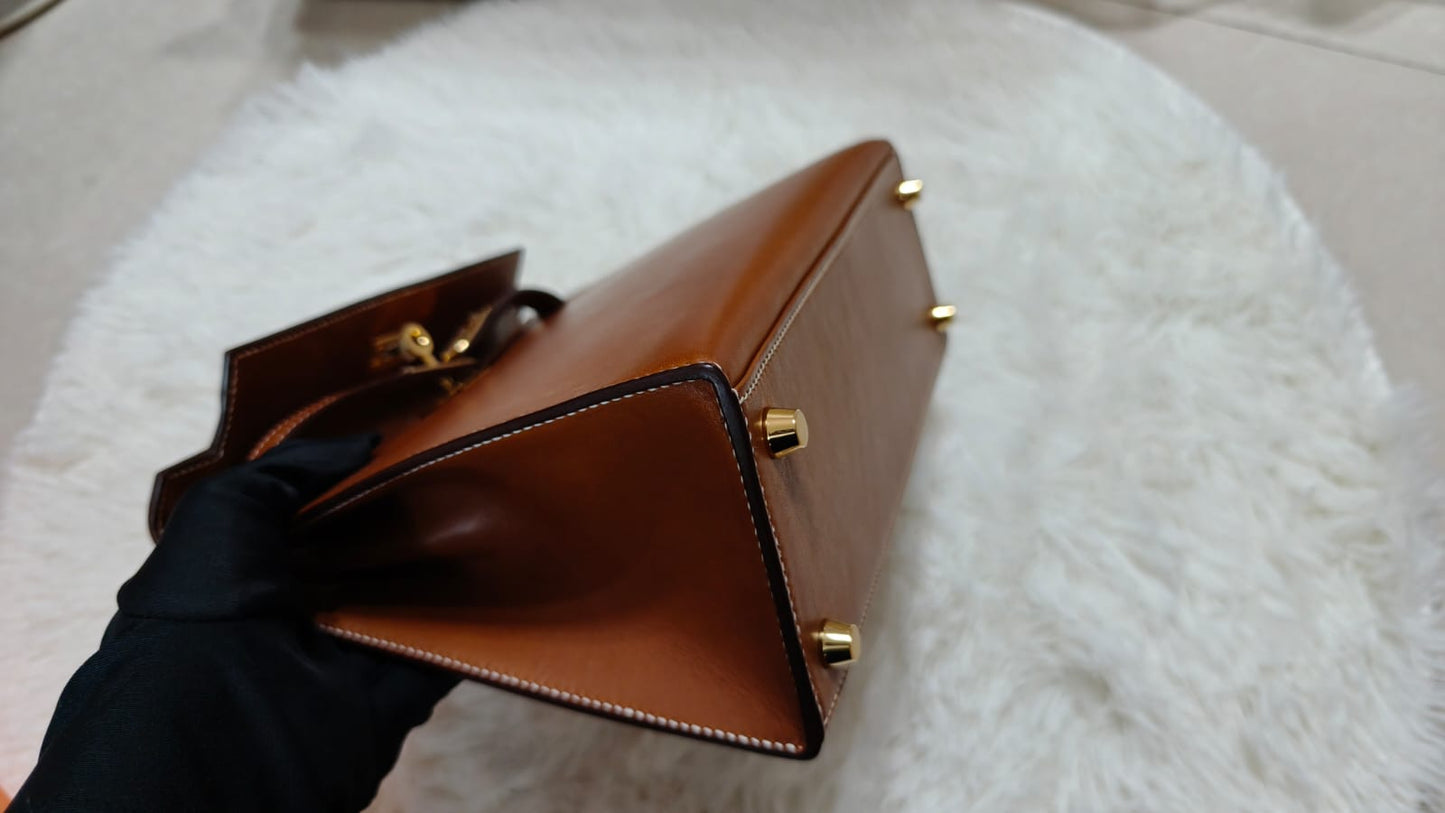 HERMES KELLY 28 | SMOOTH BARENIA GHW