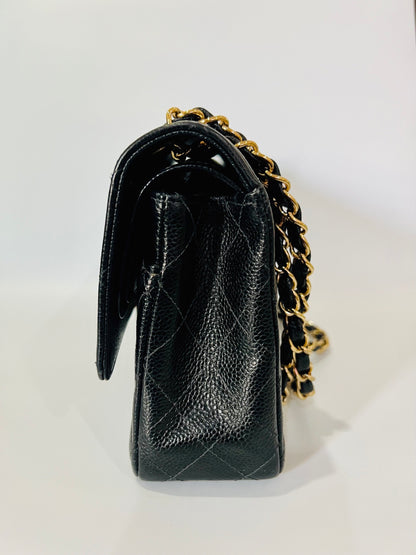 CHANEL CLASSIC FLAP BAG / MEDIUM BLACK CAVIAR GHW