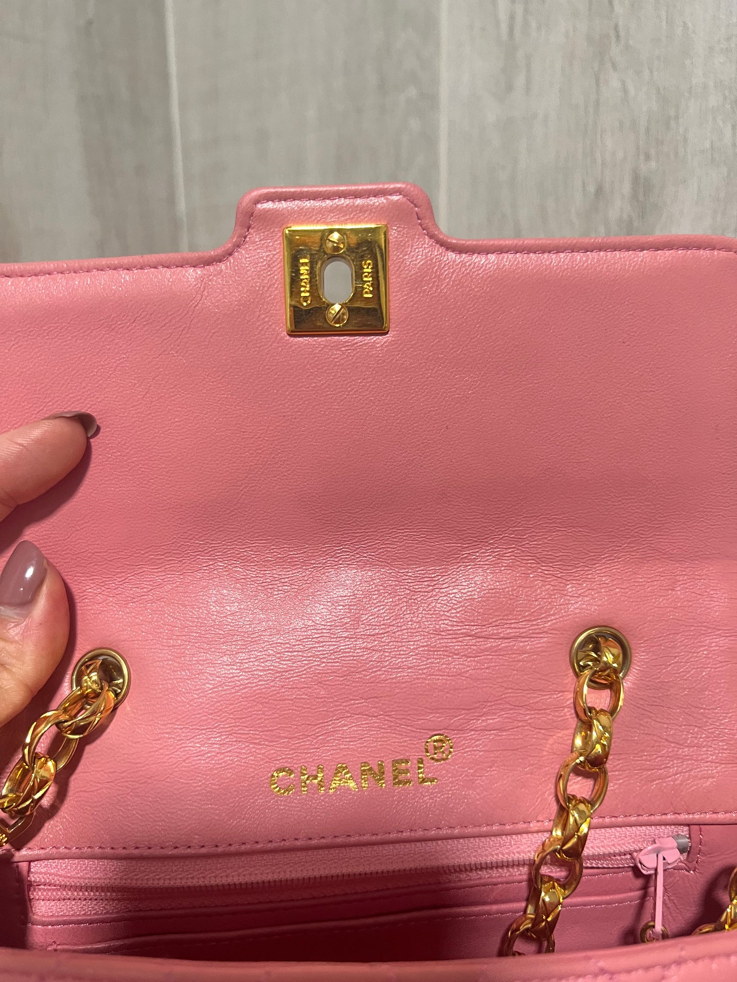 CHANEL DIANA FLAP | MINI BABY PINK GHW