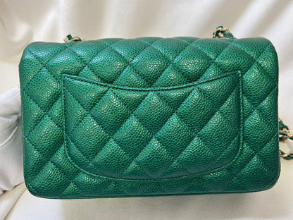 CHANEL CLASSIC BAG / 20CM IRIDESCENT GREEN CAVIAR LGHW