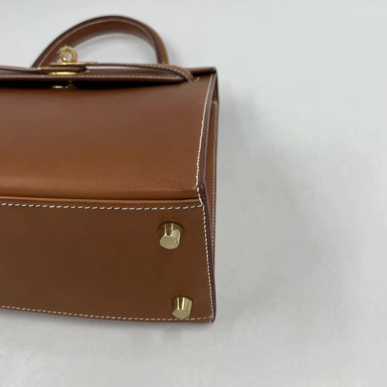 HERMES KELLY 25 | FAUVE SMOOTH BARENIA GHW