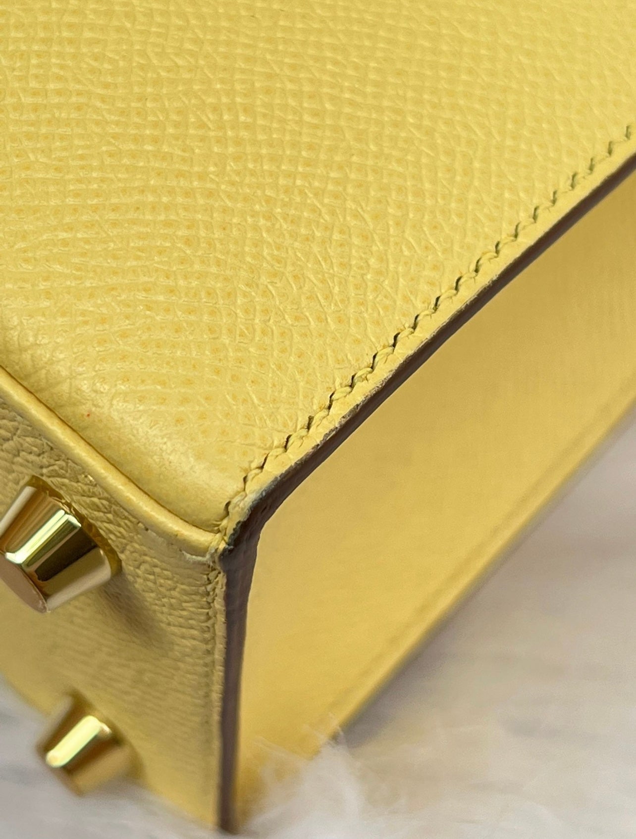 HERMES KELLY 25 | JAUNE POUSSIN EPSOM GHW