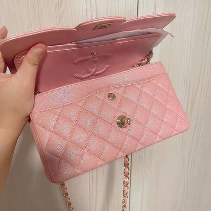 CHANEL CLASSIC FLAP | SMALL CAVIAR IRIDESCENT PINK LGHW