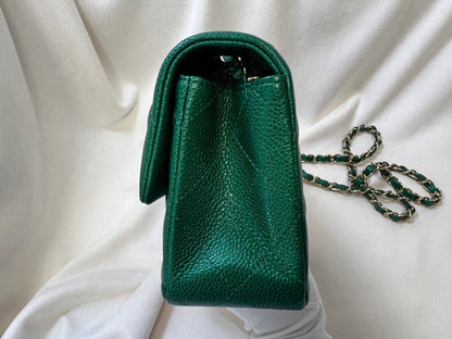 CHANEL CLASSIC BAG / 20CM IRIDESCENT GREEN CAVIAR LGHW