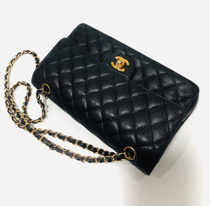 CHANEL CLASSIC FLAP | MEDIUM CAVIAR BLACK GHW