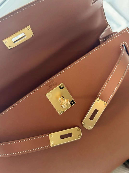 HERMES KELLY 28 | SMOOTH BARENIA GHW