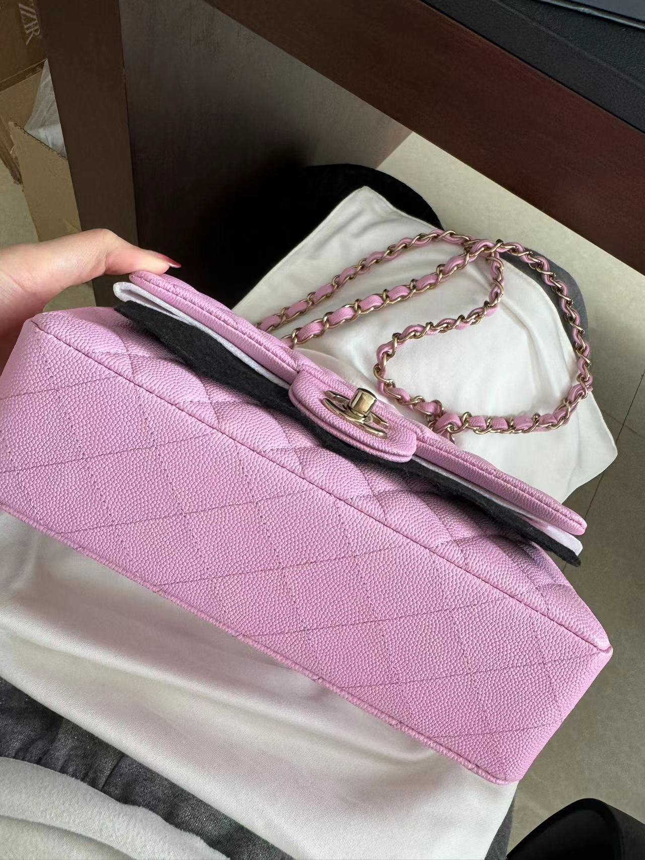 CHANEL CLASSIC BAG / SMALL PINK CAVIAR LGHW