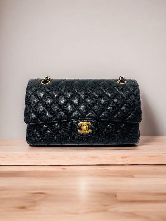 CHANEL CLASSIC FLAP | MEDIUM CAVIAR BLACK GHW