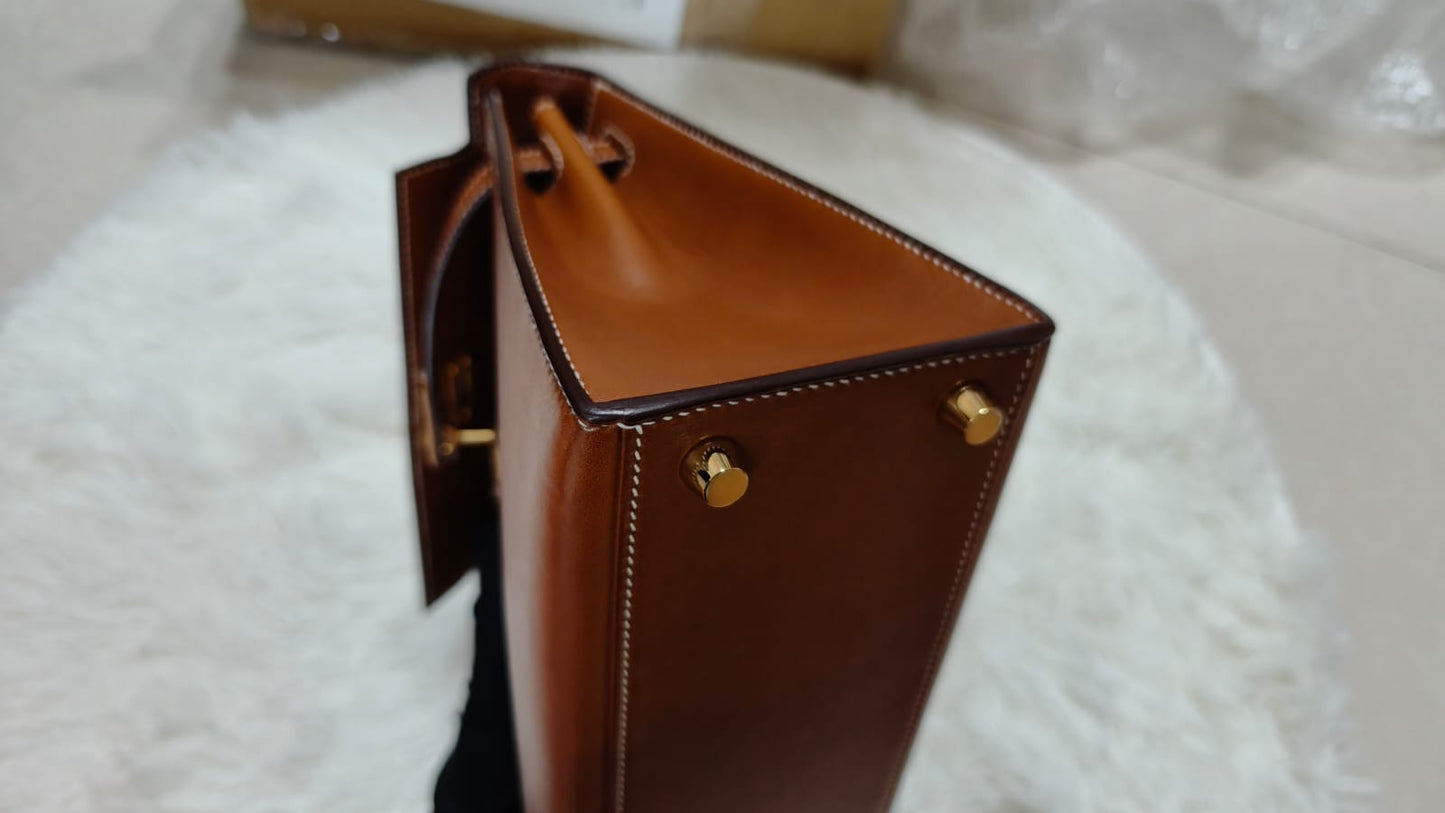 HERMES KELLY 28 | SMOOTH BARENIA GHW