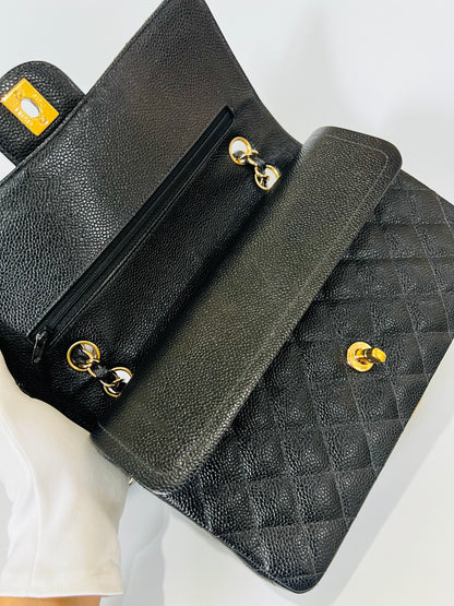 CHANEL CLASSIC FLAP BAG / MEDIUM BLACK CAVIAR GHW