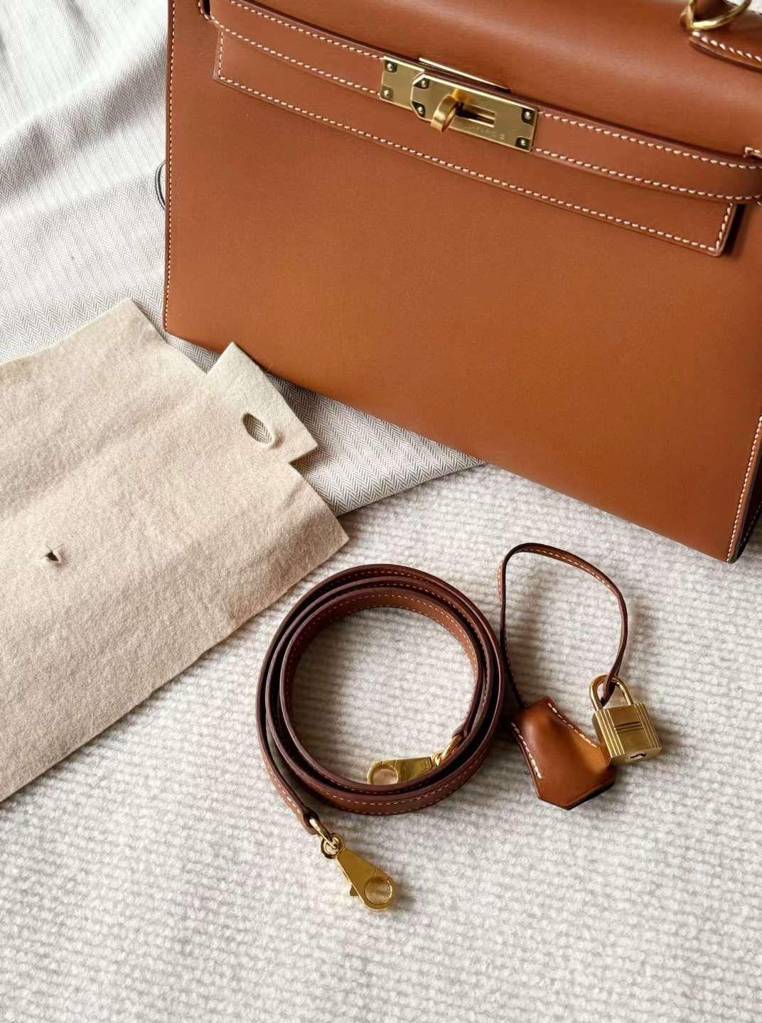 HERMES KELLY 28 | SMOOTH BARENIA GHW