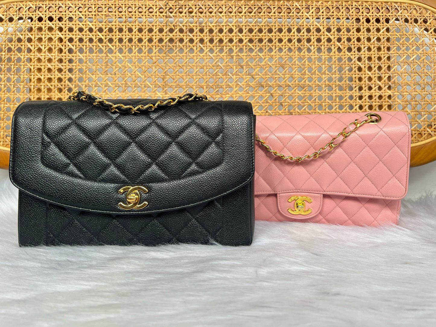 CHANEL DIANA FLAP BAG / MEDIUM BLACK CAVIAR 24K GHW