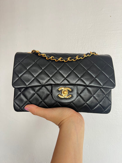 CHANEL CLASSIC BAG / 23CM BLACK LAMBSKIN 24K GHW