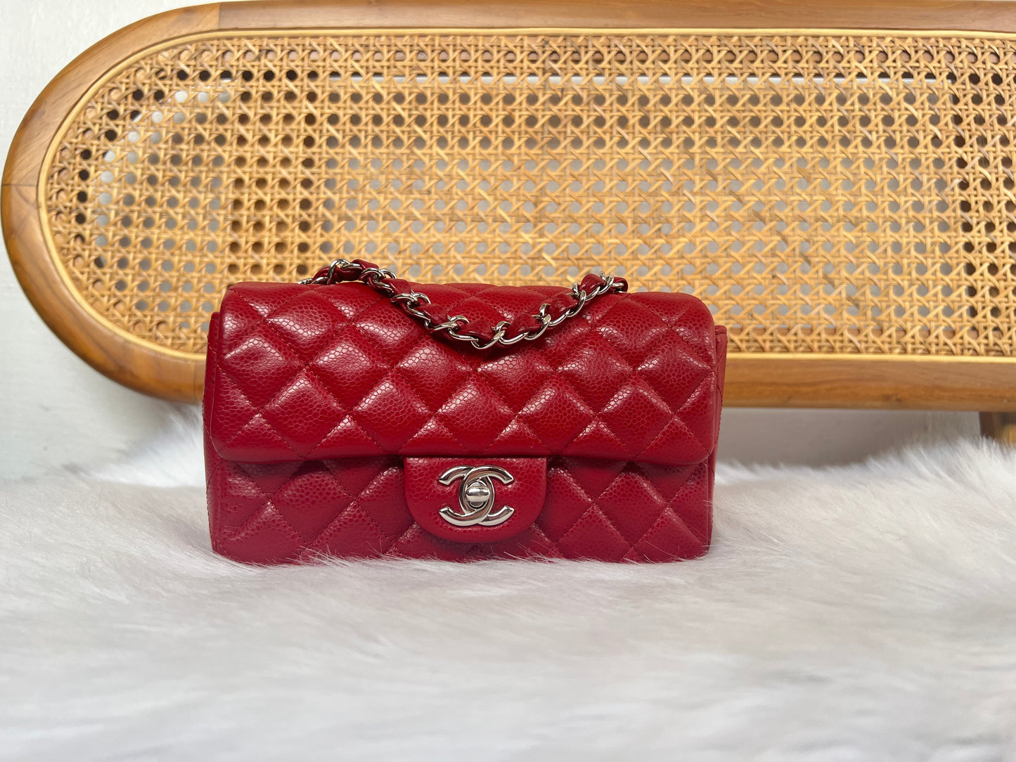 CHANEL CLASSIC BAG / MINI RECTANGLE LIPSTICK RED CAVIAR SHW