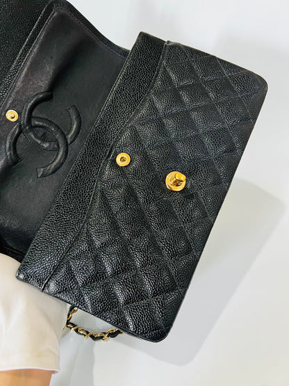 CHANEL CLASSIC FLAP BAG / MEDIUM BLACK CAVIAR GHW