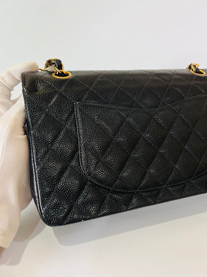 CHANEL CLASSIC FLAP BAG / MEDIUM BLACK CAVIAR GHW