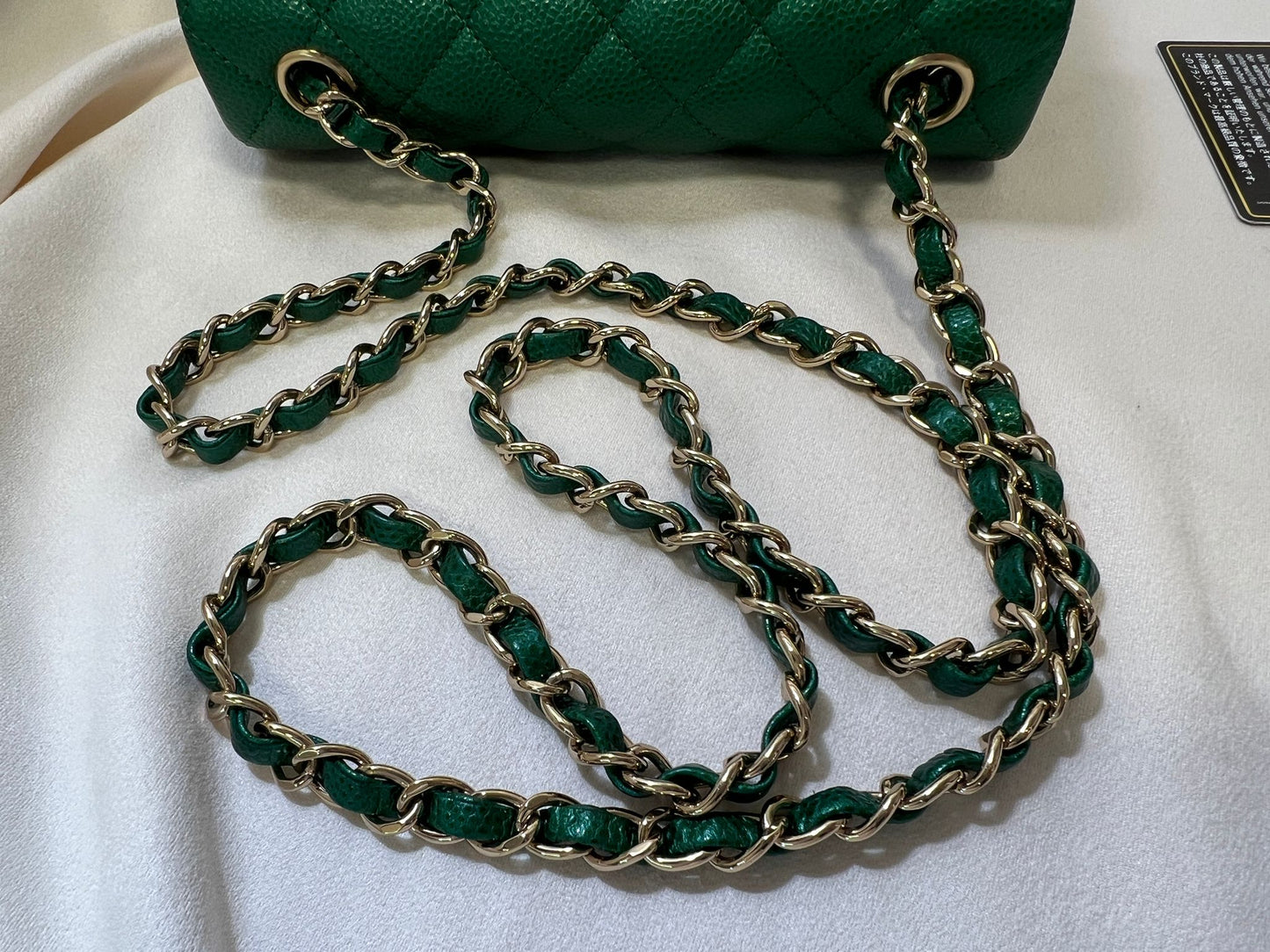 CHANEL CLASSIC BAG / 20CM IRIDESCENT GREEN CAVIAR LGHW