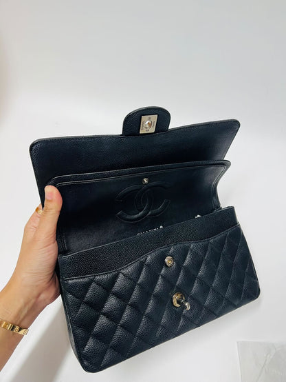 CHANEL CLASSIC FLAP BAG / MEDIUM BLACK CAVIAR SHW