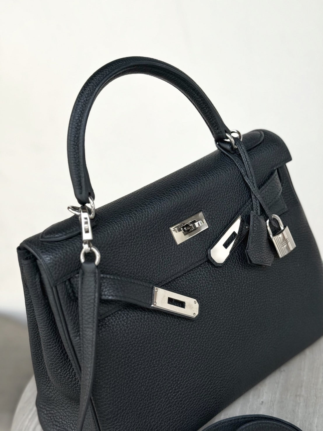 HERMES KELLY 28 | BLACK PHW TOGO