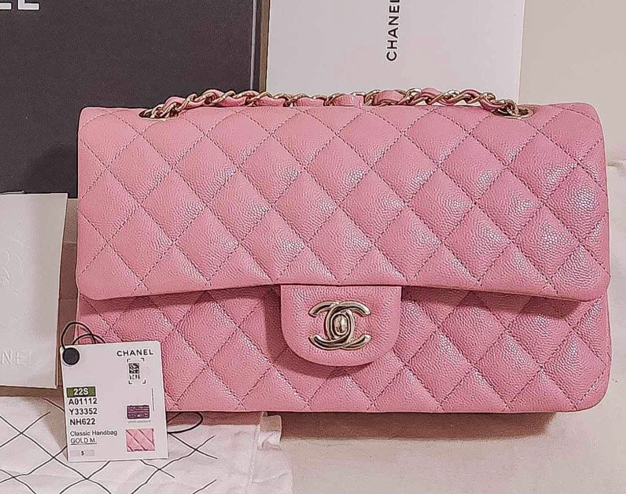 CHANEL CLASSIC FLAP | MEDIUM CAVIAR PINK LGHW