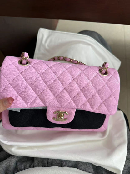 CHANEL CLASSIC BAG / SMALL PINK CAVIAR LGHW