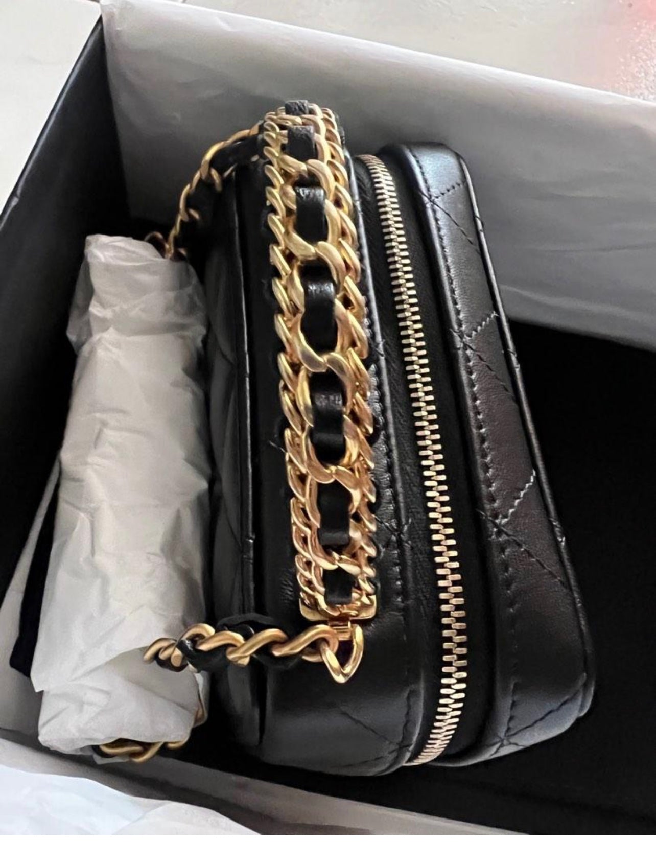 CHANEL VANITY BAG / MINI 22K BLACK LAMBSKIN AGED GHW