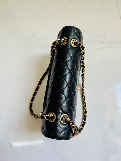 CHANEL CLASSIC FLAP BAG / MEDIUM BLACK CAVIAR GHW