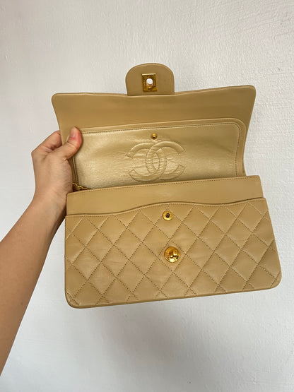 CHANEL MEDIUM FLAP | BEIGE LAMBSKIN 24K GHW