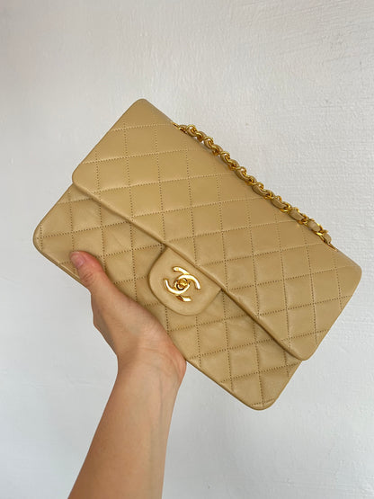 CHANEL MEDIUM FLAP | BEIGE LAMBSKIN 24K GHW