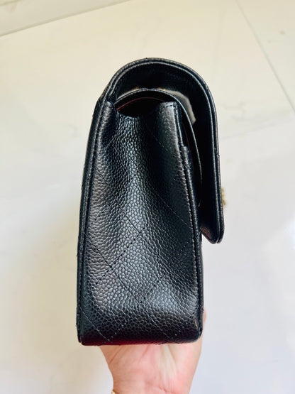 CHANEL CLASSIC FLAP BAG / MEDIUM BLACK CAVIAR GHW