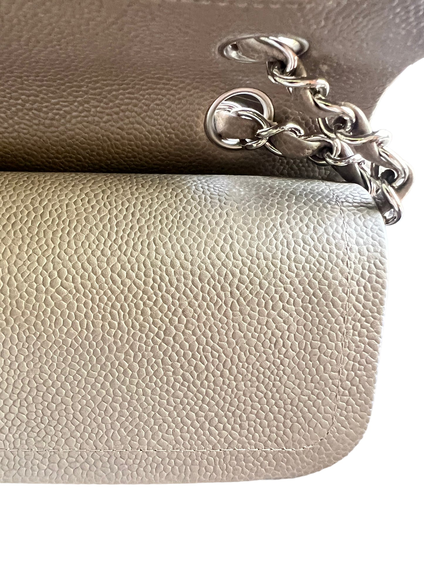 CHANEL CLASSIC FLAP BAG | 11C TAUPE MEDIUM CAVIAR SHW