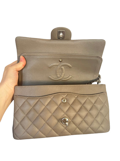 CHANEL CLASSIC FLAP BAG | 11C TAUPE MEDIUM CAVIAR SHW