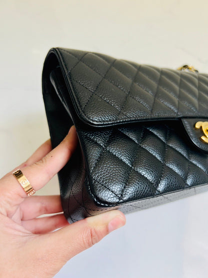 CHANEL CLASSIC FLAP BAG / MEDIUM BLACK CAVIAR GHW