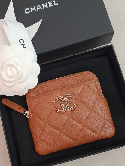 CHANEL 23A CARAMEL ZIPPED PURSE WITH RED CRYSTAL