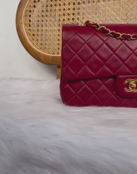 CHANEL MEDIUM FLAP | LAMBSKIN RED 24K GHW